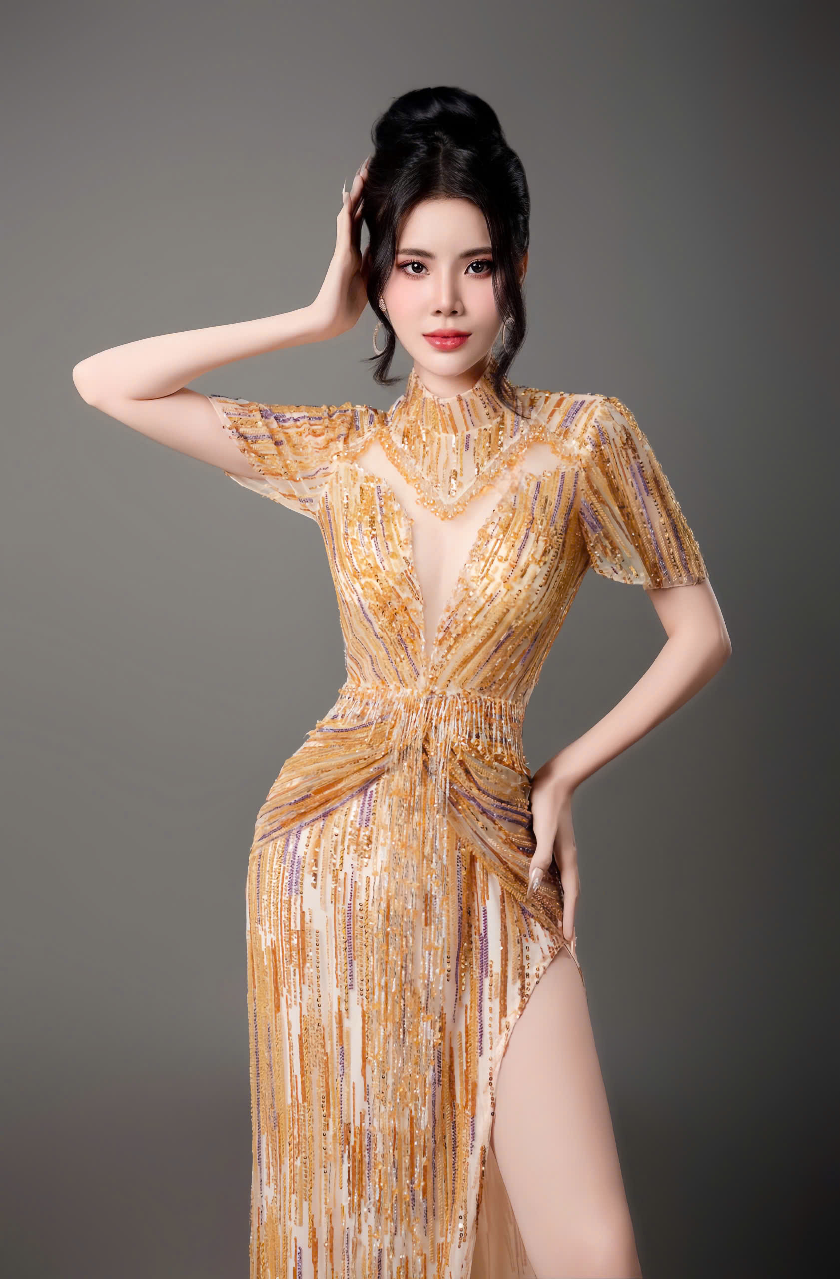 Lê Kim Khỏe được sánh như "bản sao" Hoa hậu Thùy Lâm- Ảnh 2.