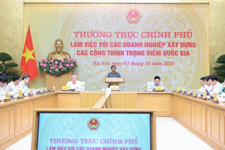 Thủ tướng làm việc với doanh nghiệp xây dựng các công trình trọng điểm quốc gia- Ảnh 1.