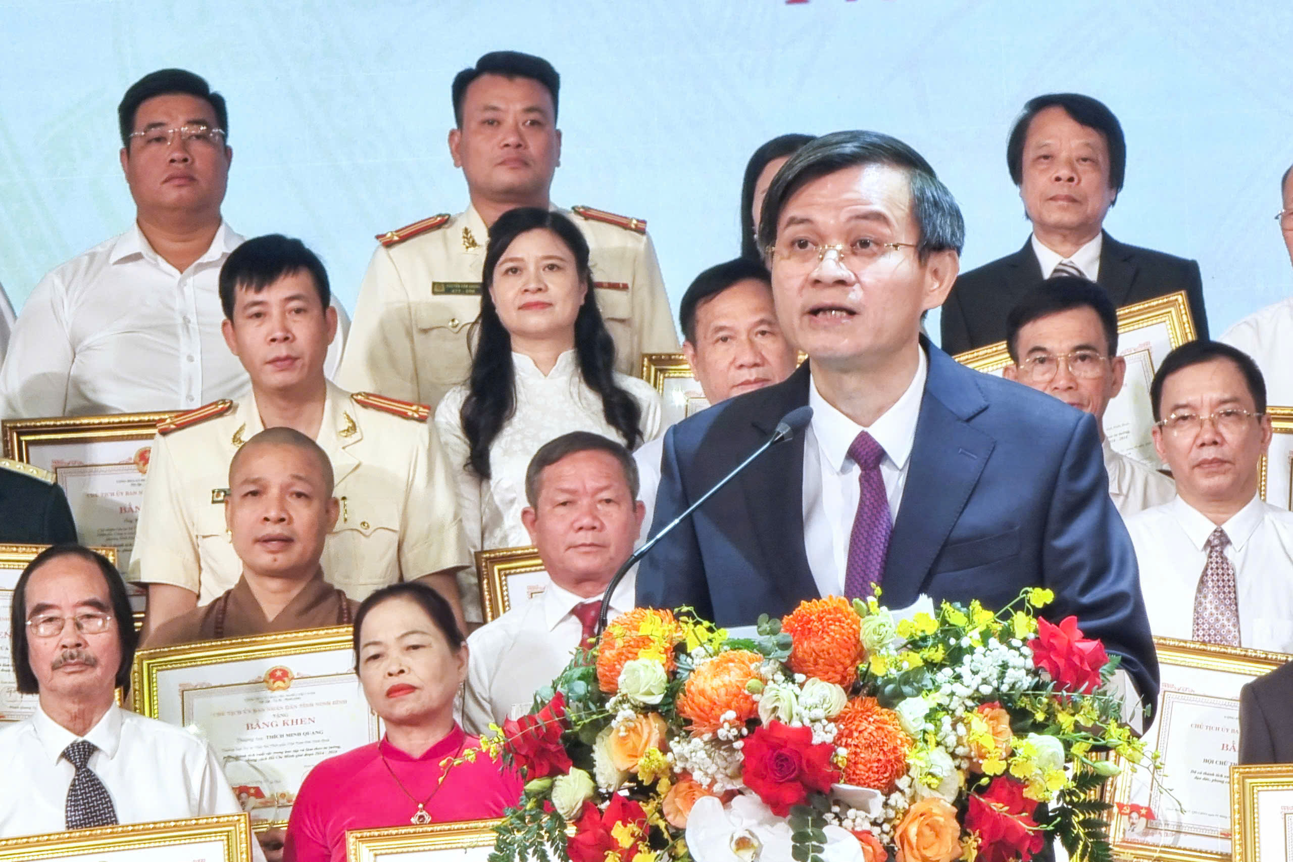T&ocirc;n vinh 65 điển h&igrave;nh học tập, l&agrave;m theo lời B&aacute;c- Ảnh 4.