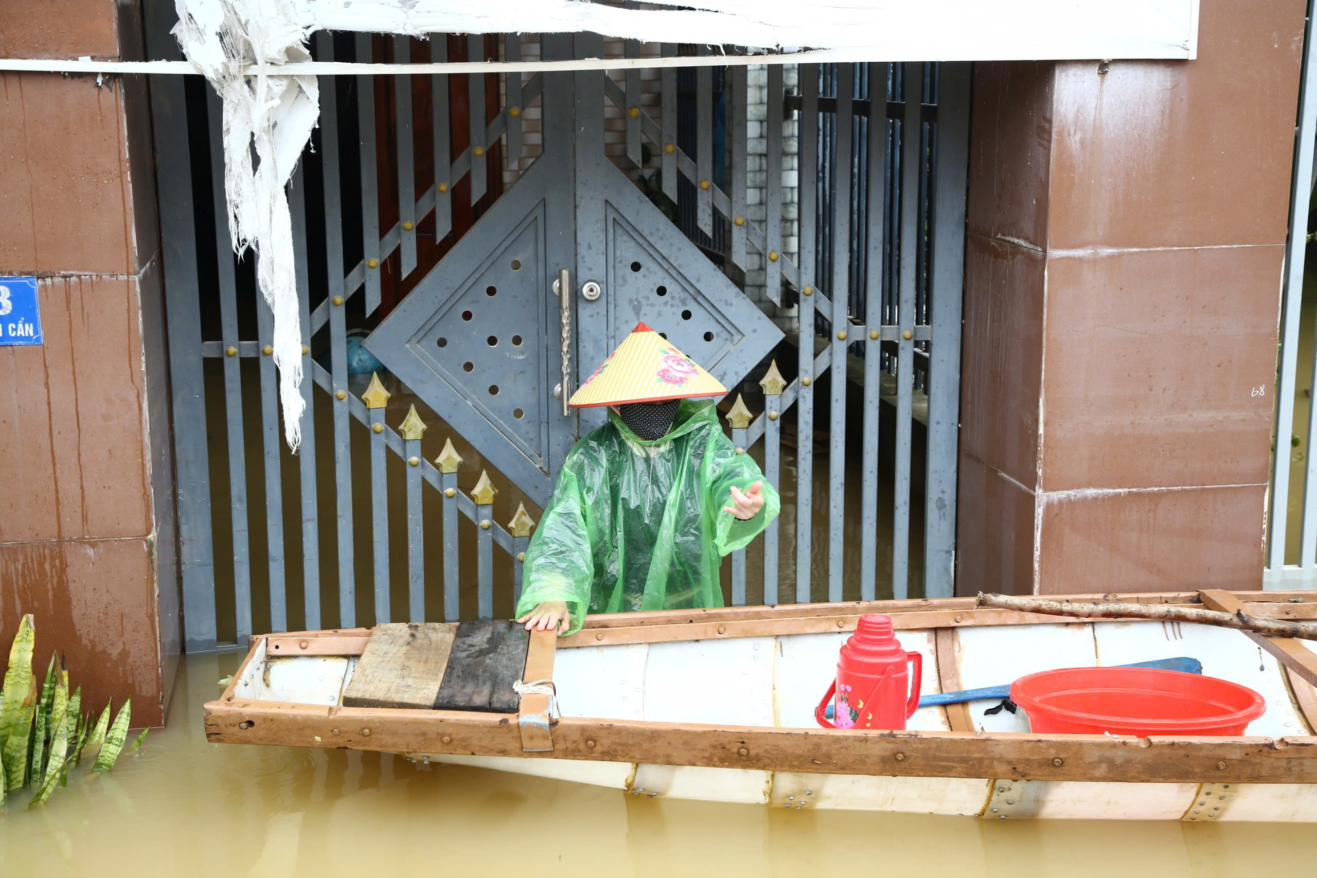 H&igrave;nh ảnh mới nhất về cuộc sống người d&acirc;n ở "rốn lũ" Lệ Thủy- Ảnh 13.