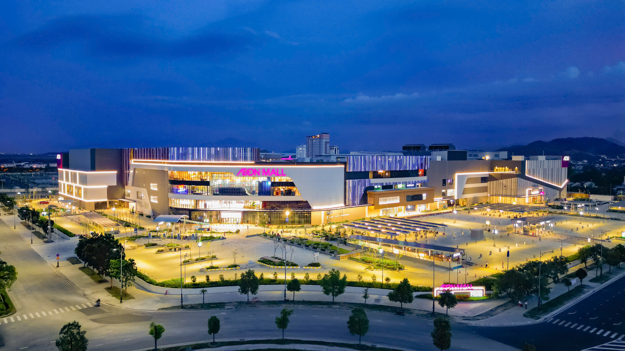 Aeon Mall Huế l&ecirc;n tiếng về việc thu ph&iacute; gửi xe tr&aacute;nh lũ g&acirc;y tranh c&atilde;i- Ảnh 2.