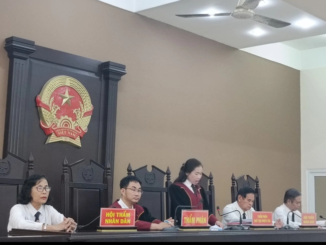 Chủ qu&aacute;n karaoke An Ph&uacute; bị tuy&ecirc;n phạt 8 năm t&ugrave;- Ảnh 2.