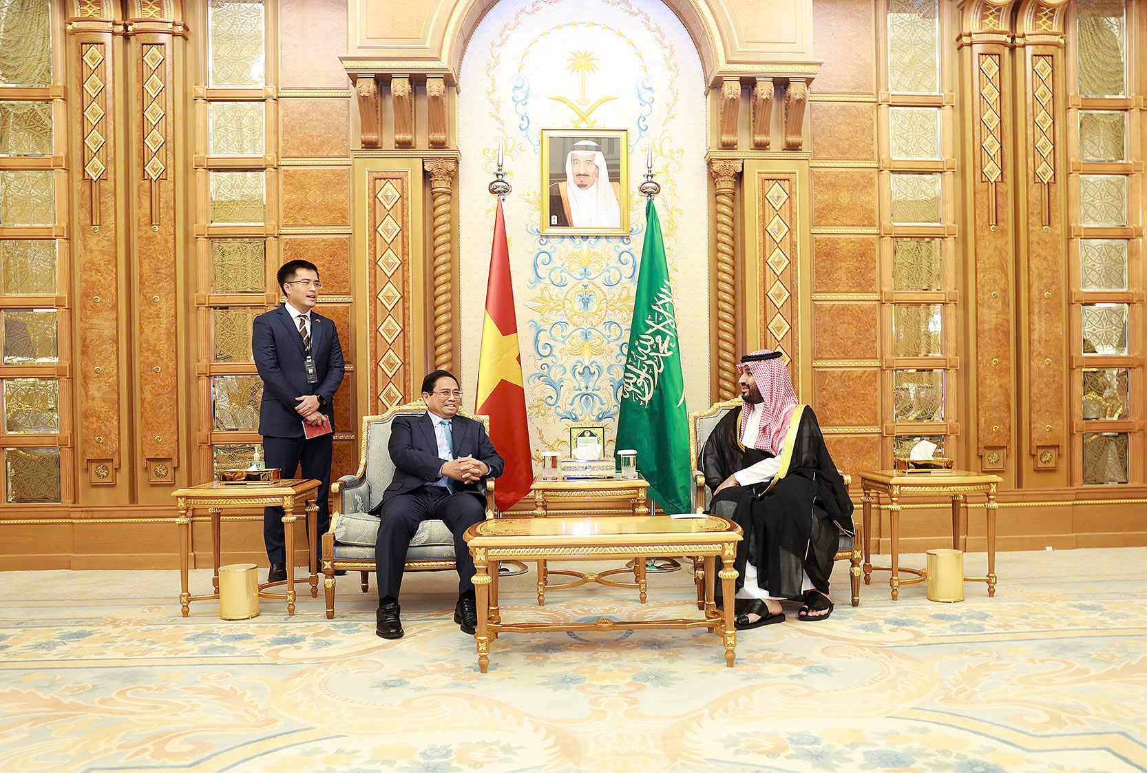Thủ tướng Phạm Minh Ch&iacute;nh hội đ&agrave;m với Ho&agrave;ng Th&aacute;i tử, Thủ tướng Ả Rập Saudi- Ảnh 2.