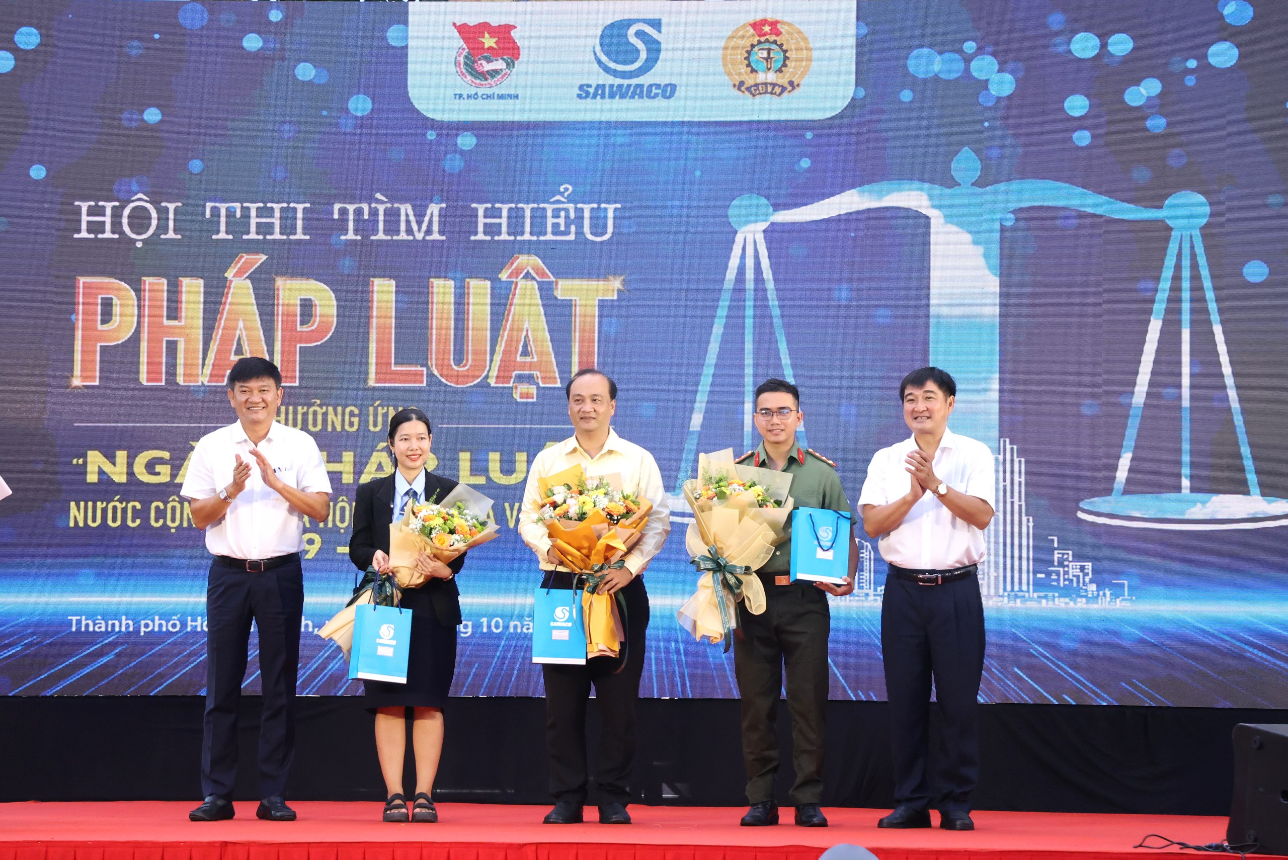 SAWACO: 100 th&iacute; sinh thi t&igrave;m hiểu ph&aacute;p luật- Ảnh 1.