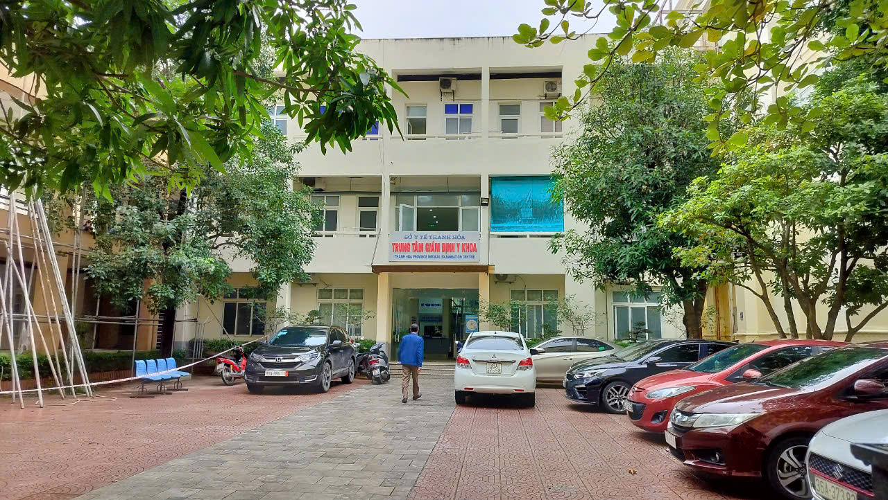 Chuyển c&ocirc;ng an vụ việc Gi&aacute;m đốc ở Thanh H&oacute;a tự sửa 29 kết quả gi&aacute;m định- Ảnh 1.