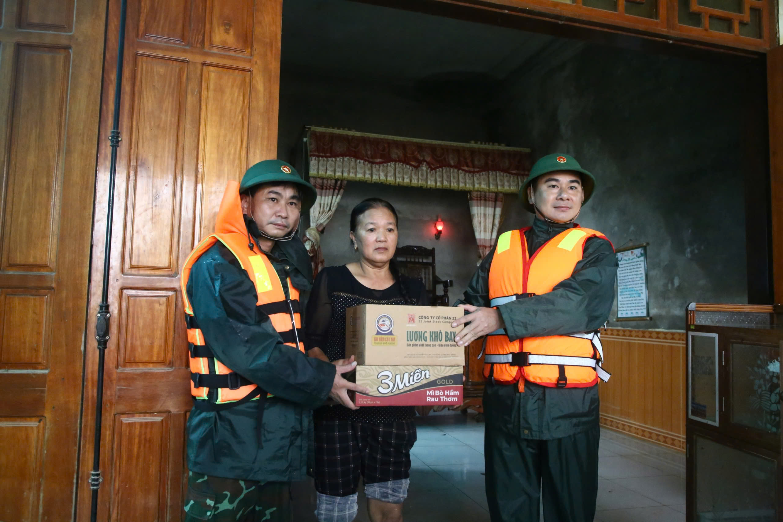 H&igrave;nh ảnh mới nhất về cuộc sống người d&acirc;n ở "rốn lũ" Lệ Thủy- Ảnh 21.