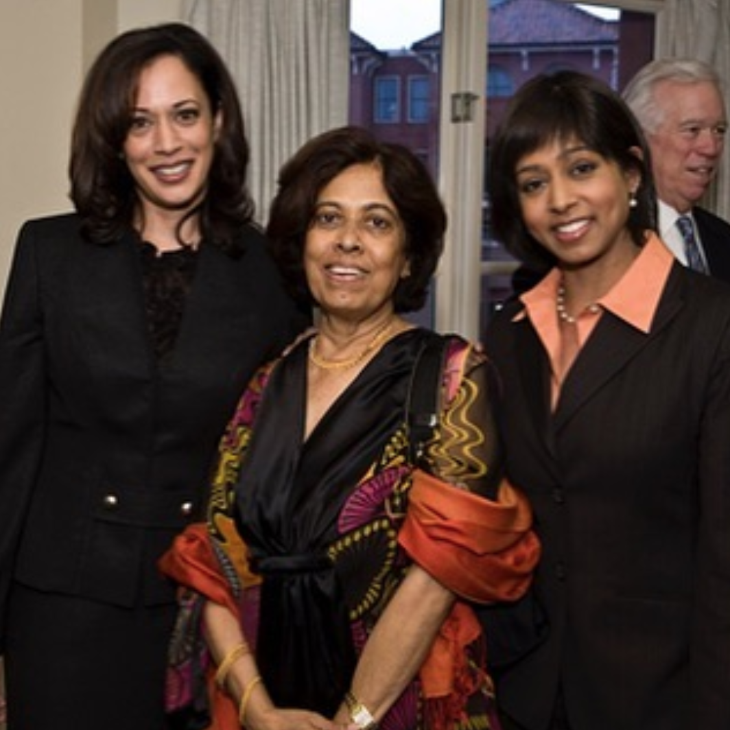 B&agrave; Kamala Harris (tr&aacute;i) v&agrave; mẹ Ảnh: Instagram