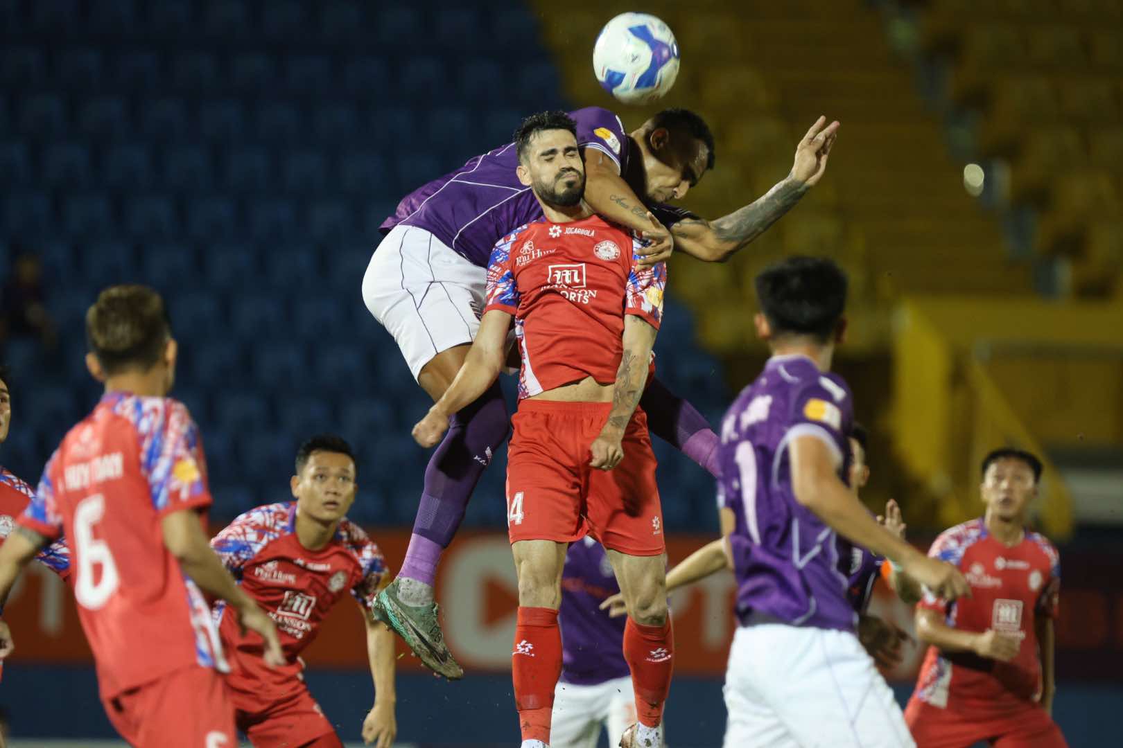 Tiến Linh lập