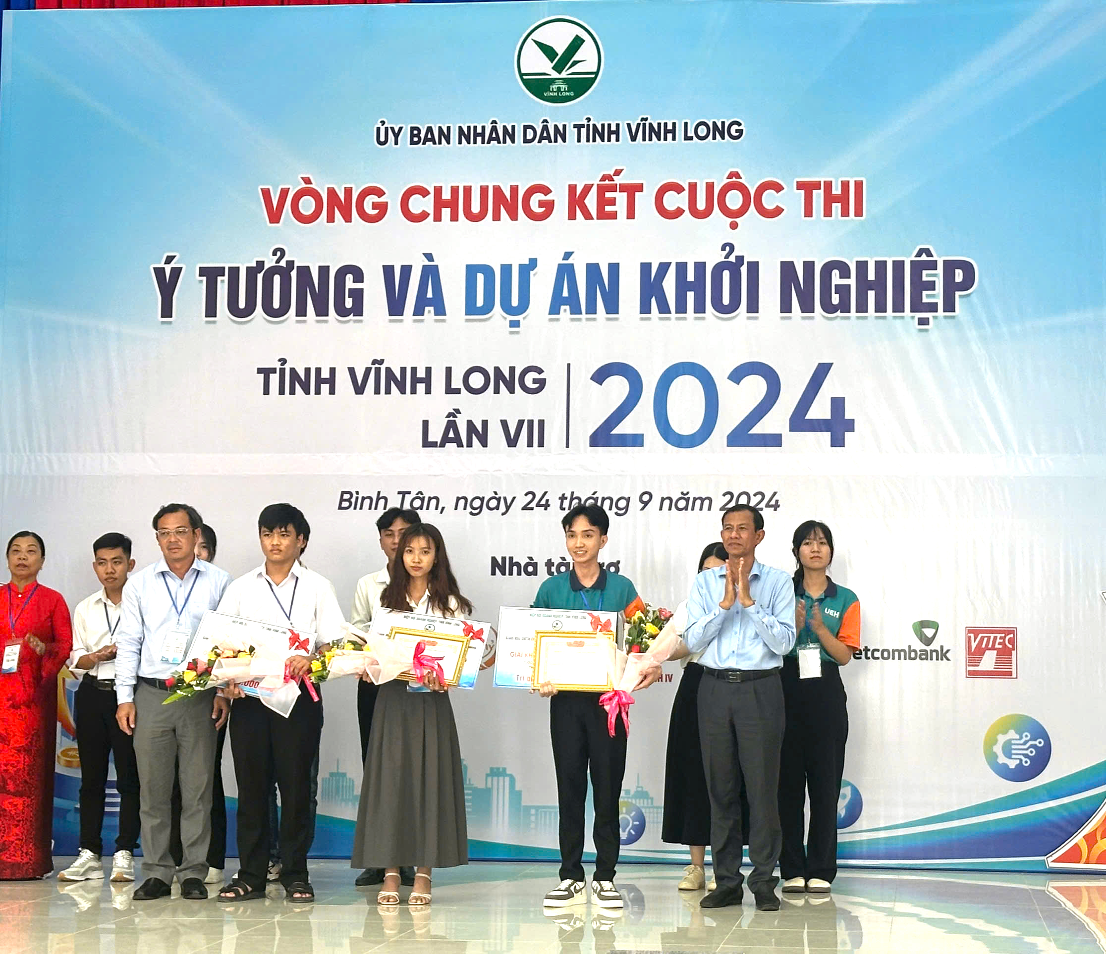 Trường ĐH Cửu Long triển khai nhiều nhiệm vụ trọng t&acirc;m trong năm học mới- Ảnh 5.