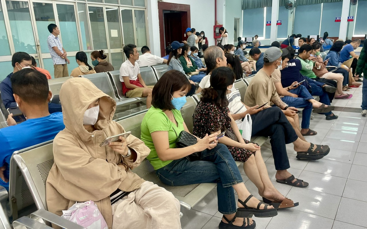 Nhiều chính sách giảm giá vé tàu Tết 2025