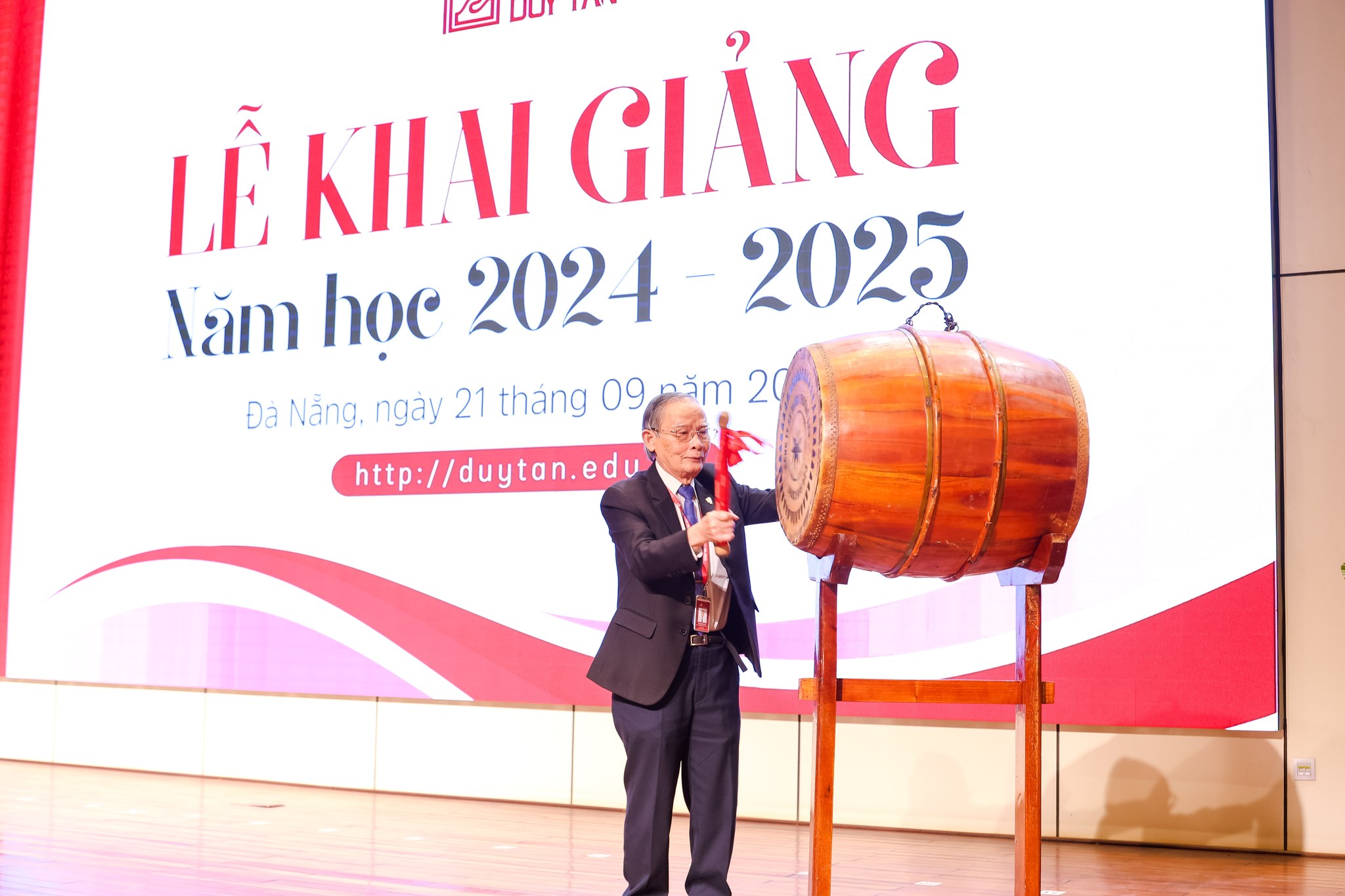 Trường ĐH Duy T&acirc;n th&agrave;nh ĐH Duy T&acirc;n- Ảnh 1.