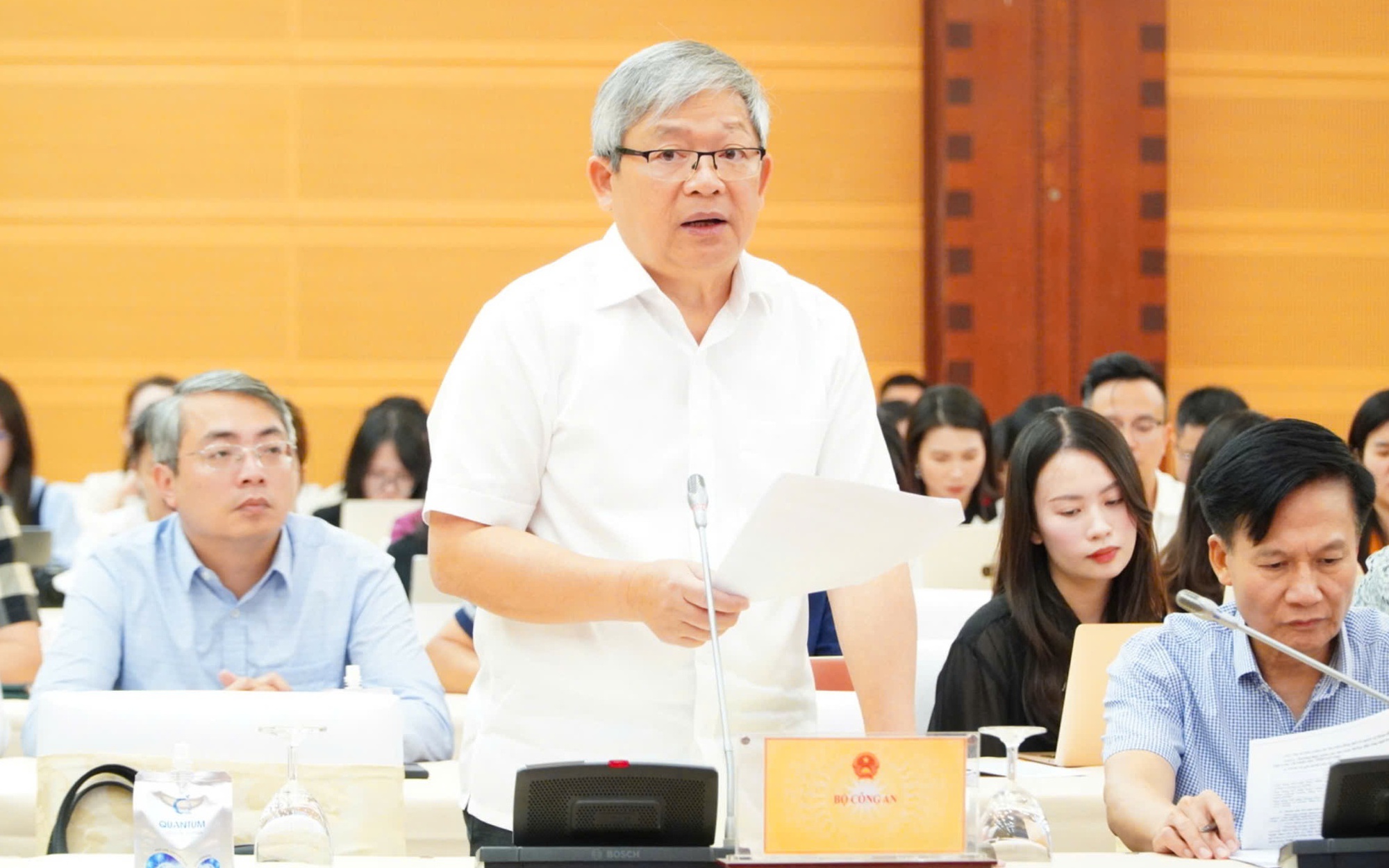 Bộ C&ocirc;ng an thu thập th&ocirc;ng tin sinh trắc học về mống mắt, ADN, giọng n&oacute;i
