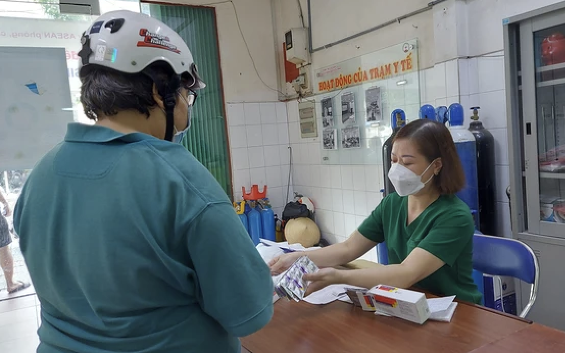 Lần đầu tiên các trạm y tế tại TP HCM có 300 loại thuốc khám, chữa bệnh