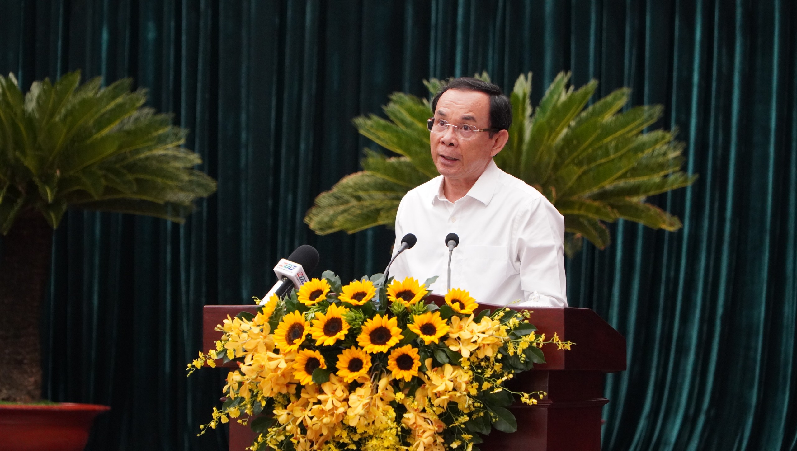 B&iacute; thư Nguyễn Văn N&ecirc;n: T&igrave;m giải ph&aacute;p đẩy mạnh giải ng&acirc;n vốn đầu tư c&ocirc;ng- Ảnh 1.