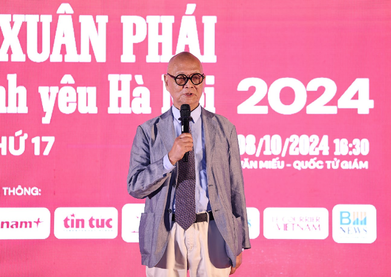 Gi&aacute;o sư Ho&agrave;ng Đạo K&iacute;nh nhận Giải thưởng B&ugrave;i Xu&acirc;n Ph&aacute;i - V&igrave; t&igrave;nh y&ecirc;u H&agrave; Nội- Ảnh 3.