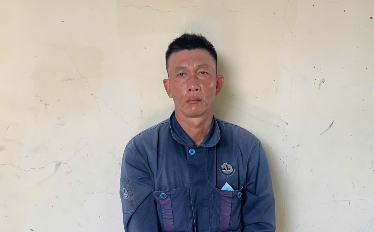 Người d&acirc;n v&acirc;y bắt đối tượng cướp v&eacute; số của cụ b&agrave; 75 tuổi- Ảnh 1.