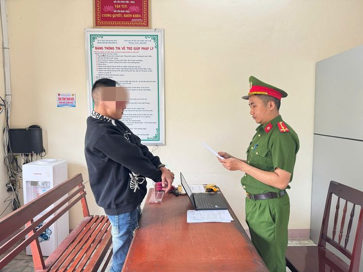 Nam thanh ni&ecirc;n 26 tuổi nhiều lần quan hệ t&igrave;nh dục với 2 chị em sinh đ&ocirc;i 15 tuổi- Ảnh 1.