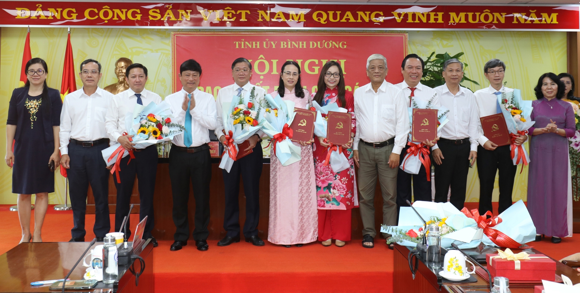 Điều động, bổ nhiệm nhiều cán bộ chủ chốt ở Bình Dương- Ảnh 1.