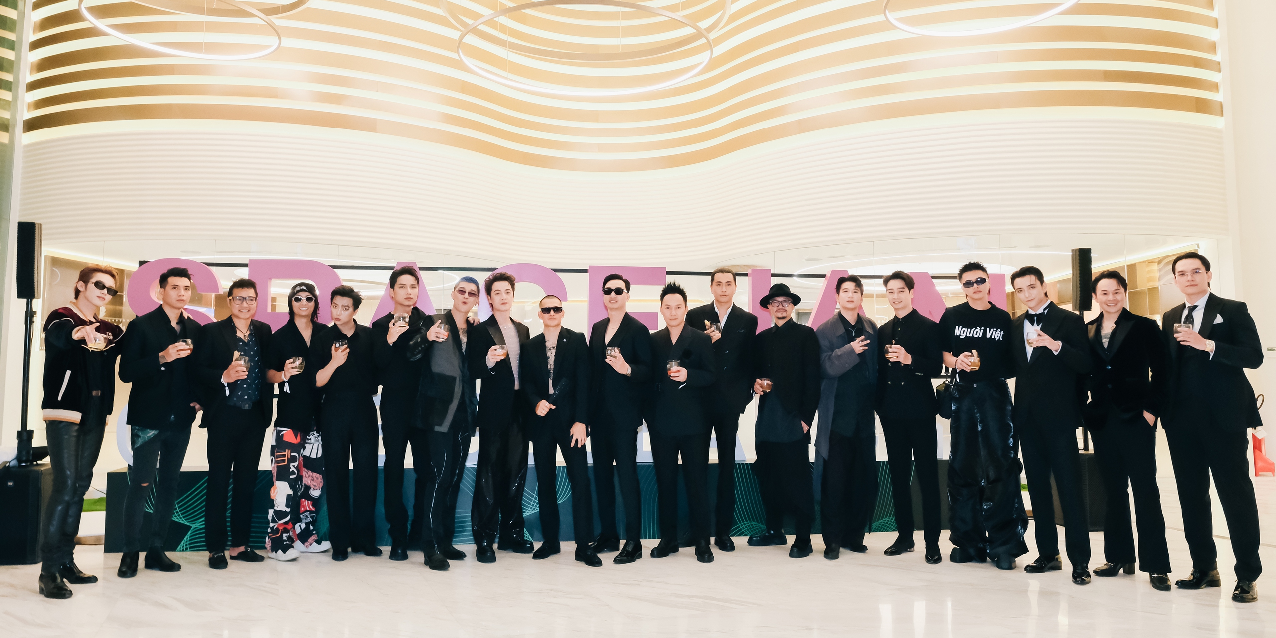  Album lạ của nhạc Việt: 40 nghệ sĩ, s&aacute;ng t&aacute;c trong 48 giờ

- Ảnh 2.
