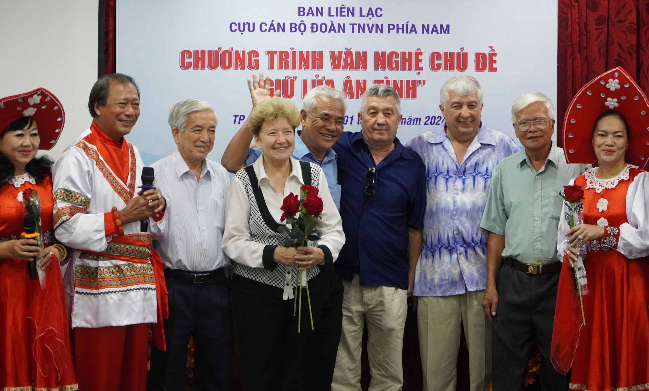 Thắm mãi tình hữu nghị Việt Nam - Liên Xô- Ảnh 1.