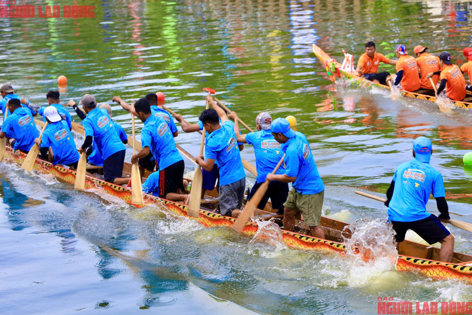 Cuối tuần 12 đội ghe ngo tranh t&agrave;i nảy lửa tr&ecirc;n k&ecirc;nh Nhi&ecirc;u Lộc - Thị Ngh&egrave;- Ảnh 4.