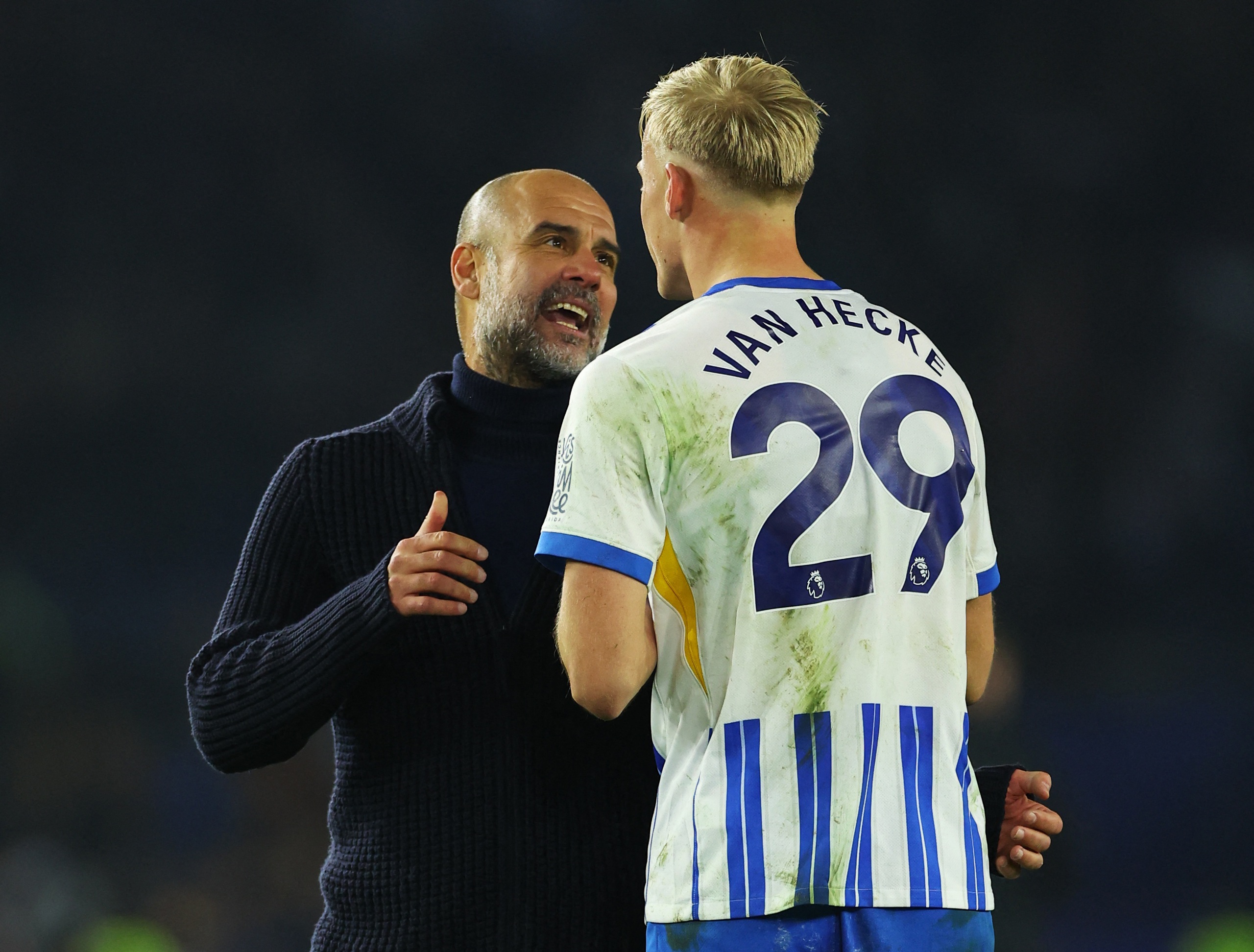 Pep Guardiola c&atilde;i v&atilde; to tiếng, thừa nhận Man City k&eacute;m tr&igrave;nh độ- Ảnh 1.