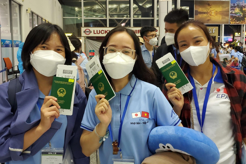 Người lao động đến Nhật Bản l&agrave;m việc sẽ được hỗ trợ một phần chi ph&iacute; xuất cảnh- Ảnh 1.