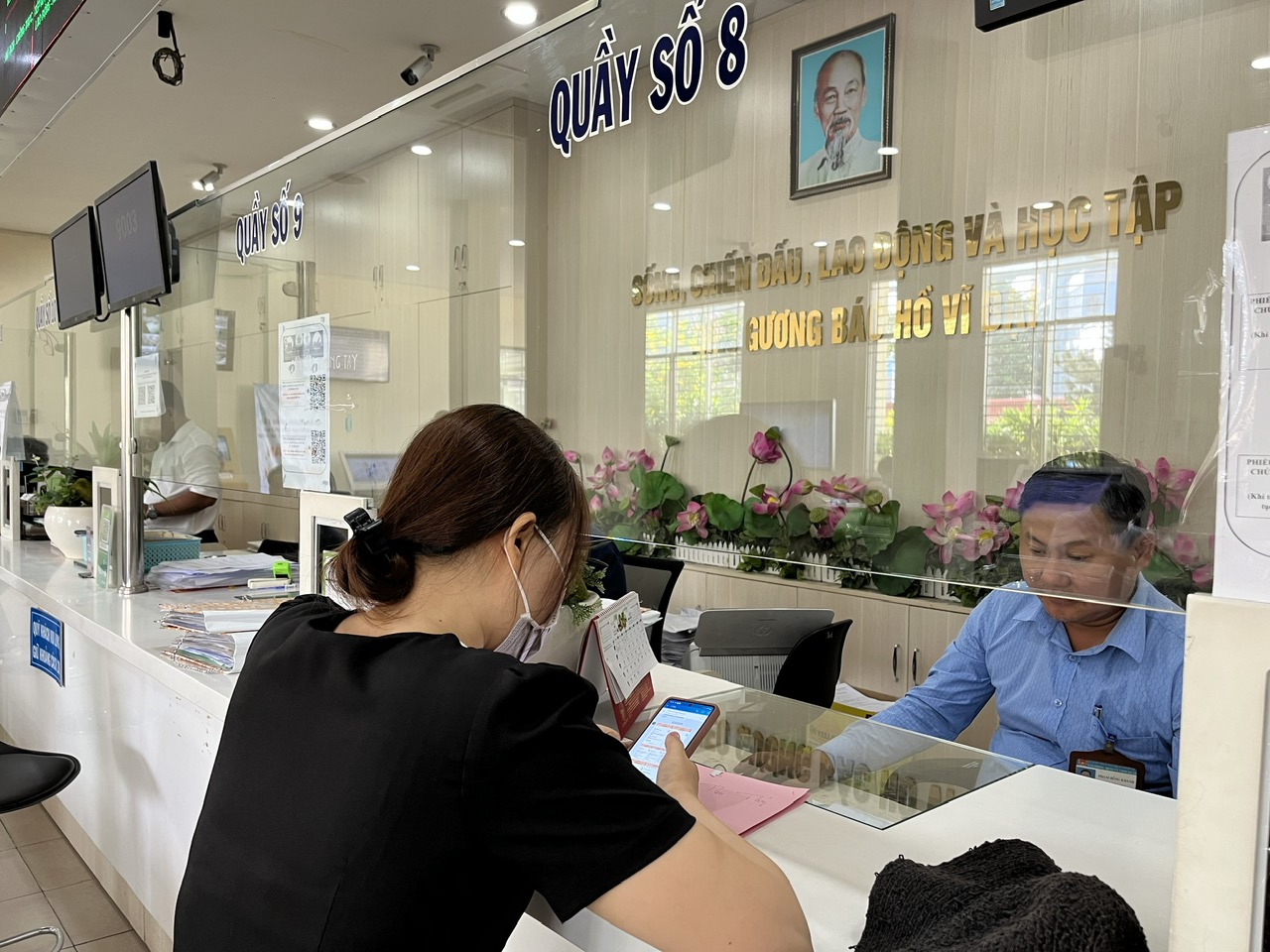 Chống l&atilde;ng ph&iacute;: C&ugrave;ng h&agrave;nh động! (*): Bố tr&iacute; c&aacute;n bộ kh&ocirc;ng đ&uacute;ng, hậu quả kh&ocirc;n lường- Ảnh 1.