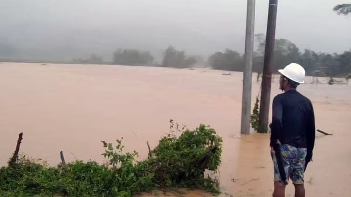 Toraji vừa c&agrave;n qu&eacute;t, b&atilde;o mới Usagi đ&atilde; đe dọa Philippines- Ảnh 1.