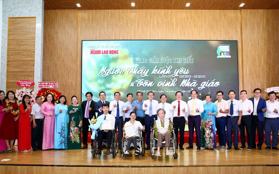 Những tấm gương sáng ngời từ cuộc thi viết "Người thầy kính yêu"