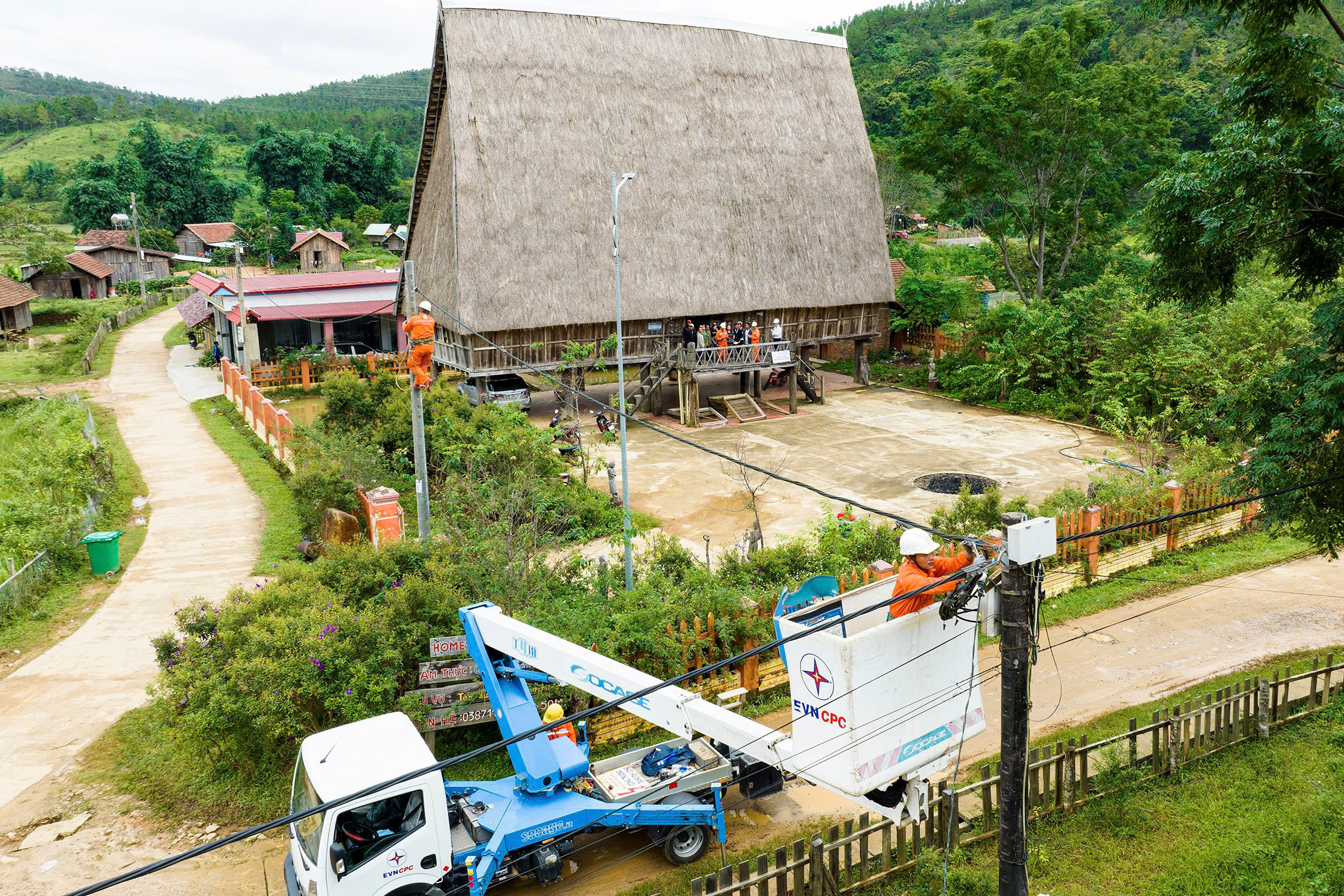 Tổng c&ocirc;ng ty Điện lực miền Trung tổ chức chương tr&igrave;nh Th&aacute;ng Tri &acirc;n kh&aacute;ch h&agrave;ng 2024- Ảnh 3.