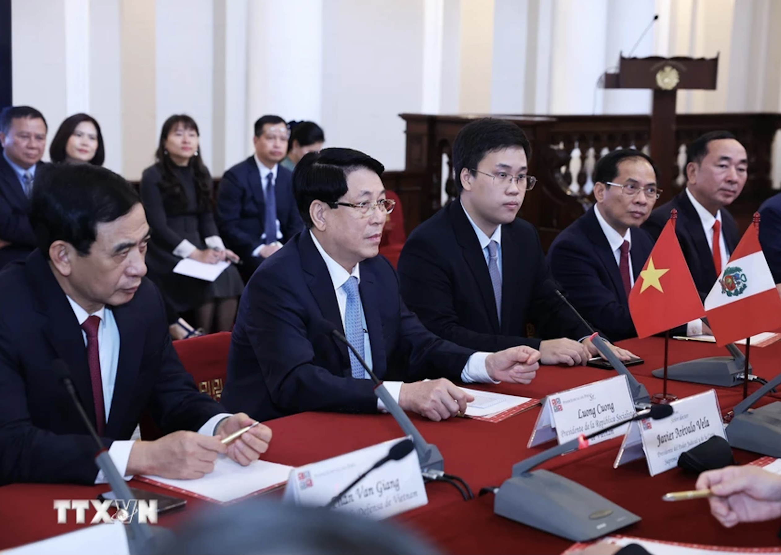 Chủ tịch nước Lương Cường hội kiến Ch&aacute;nh &aacute;n T&ograve;a &aacute;n Tối cao Peru- Ảnh 7.