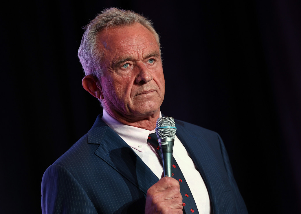 &Ocirc;ng Trump chọn &ocirc;ng Robert F. Kennedy Jr. l&agrave;m bộ trưởng y tế, tiếp tục g&acirc;y tranh c&atilde;i- Ảnh 1.