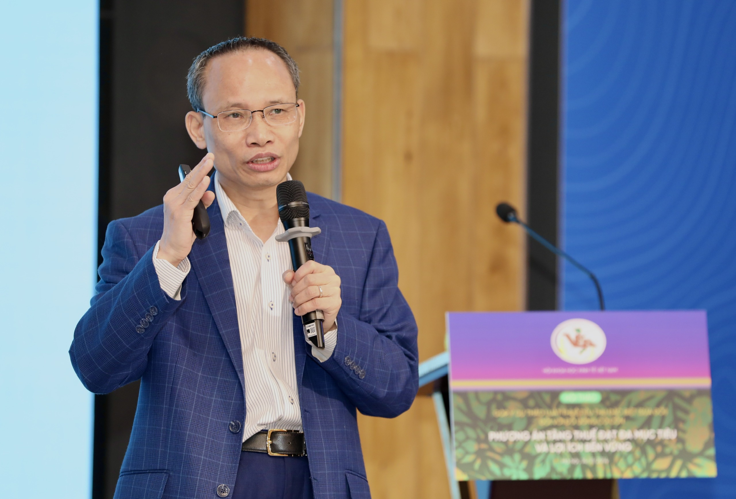 Tăng thuế ti&ecirc;u thụ đặc biệt với rượu, bia: Băn khoăn về lộ tr&igrave;nh v&agrave; mức tăng- Ảnh 1.