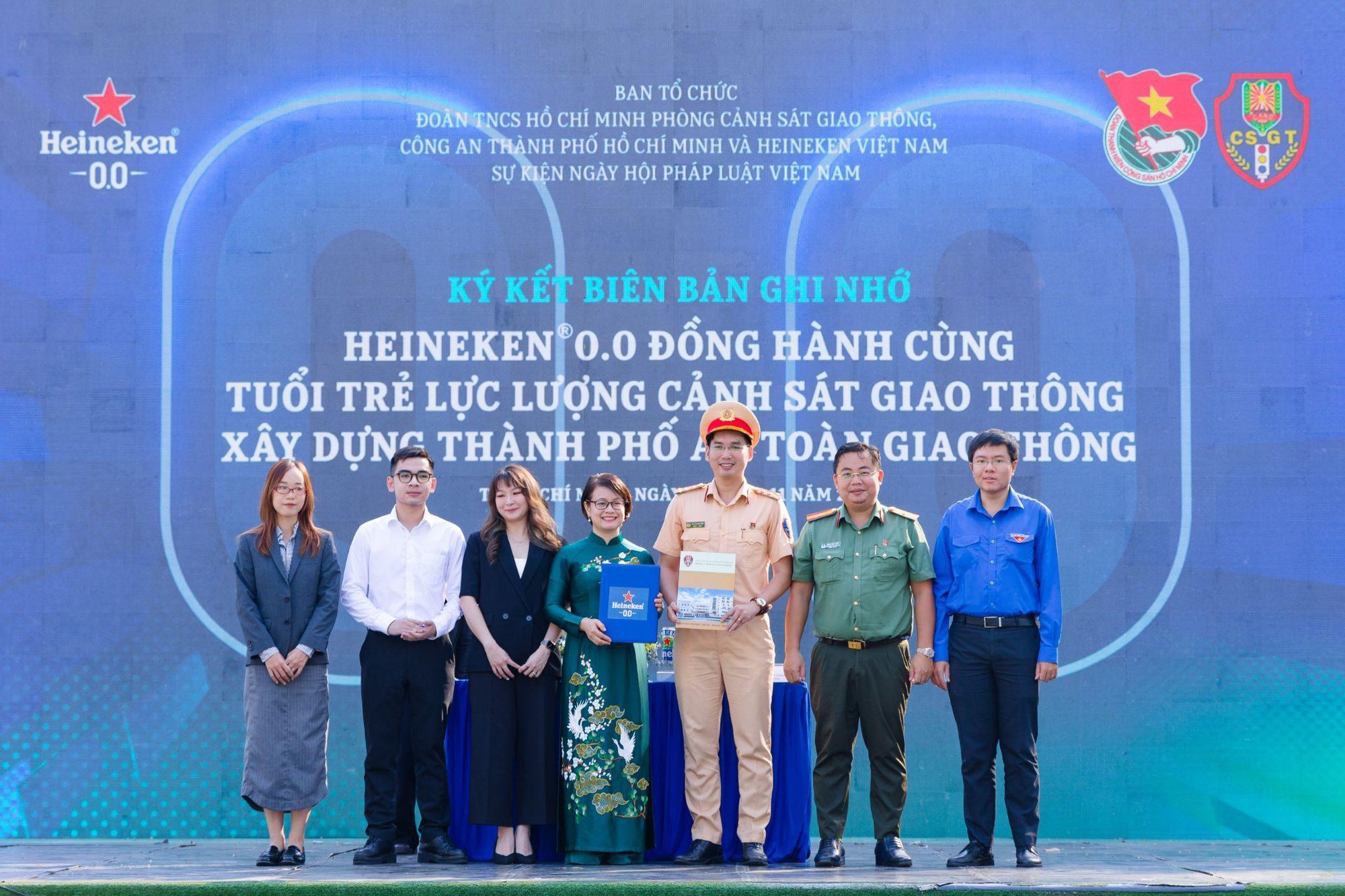 Uống Heineken 0.0 rồi l&aacute;i xe c&oacute; khiến bạn bị phạt?- Ảnh 5.