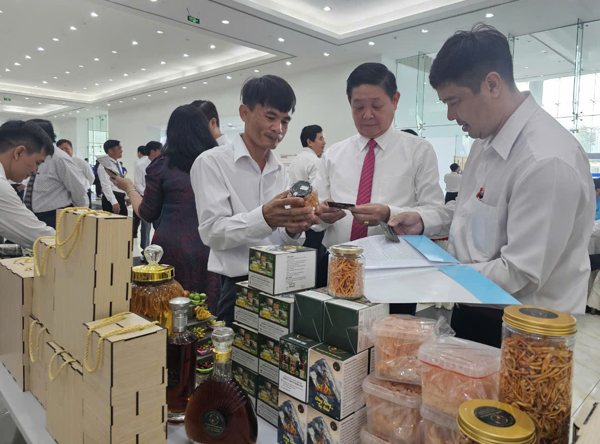 B&igrave;nh Dương li&ecirc;n kết "6 nh&agrave;" tạo chuỗi gi&aacute; trị n&ocirc;ng sản- Ảnh 1.