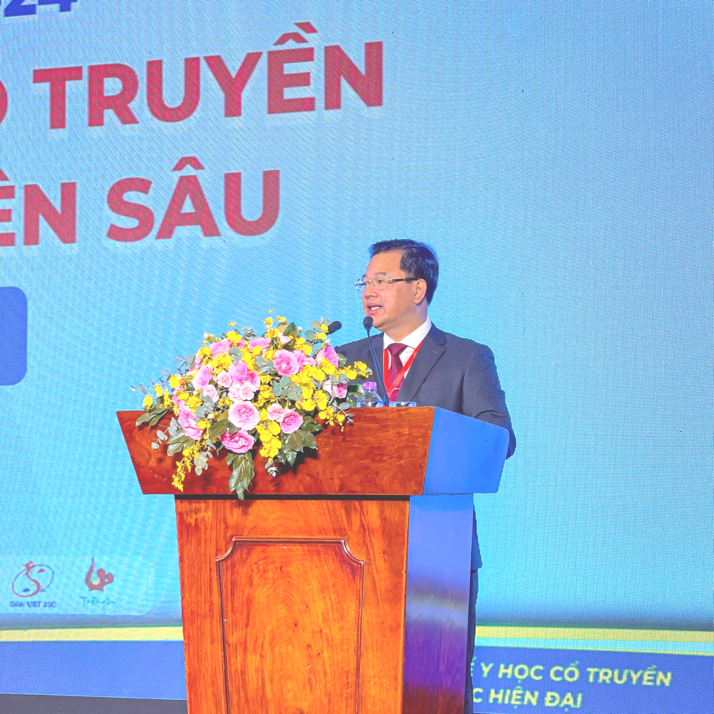 Cấy chỉ l&agrave; định hướng chuy&ecirc;n s&acirc;u về y học cổ truyền tại TP HCM- Ảnh 1.