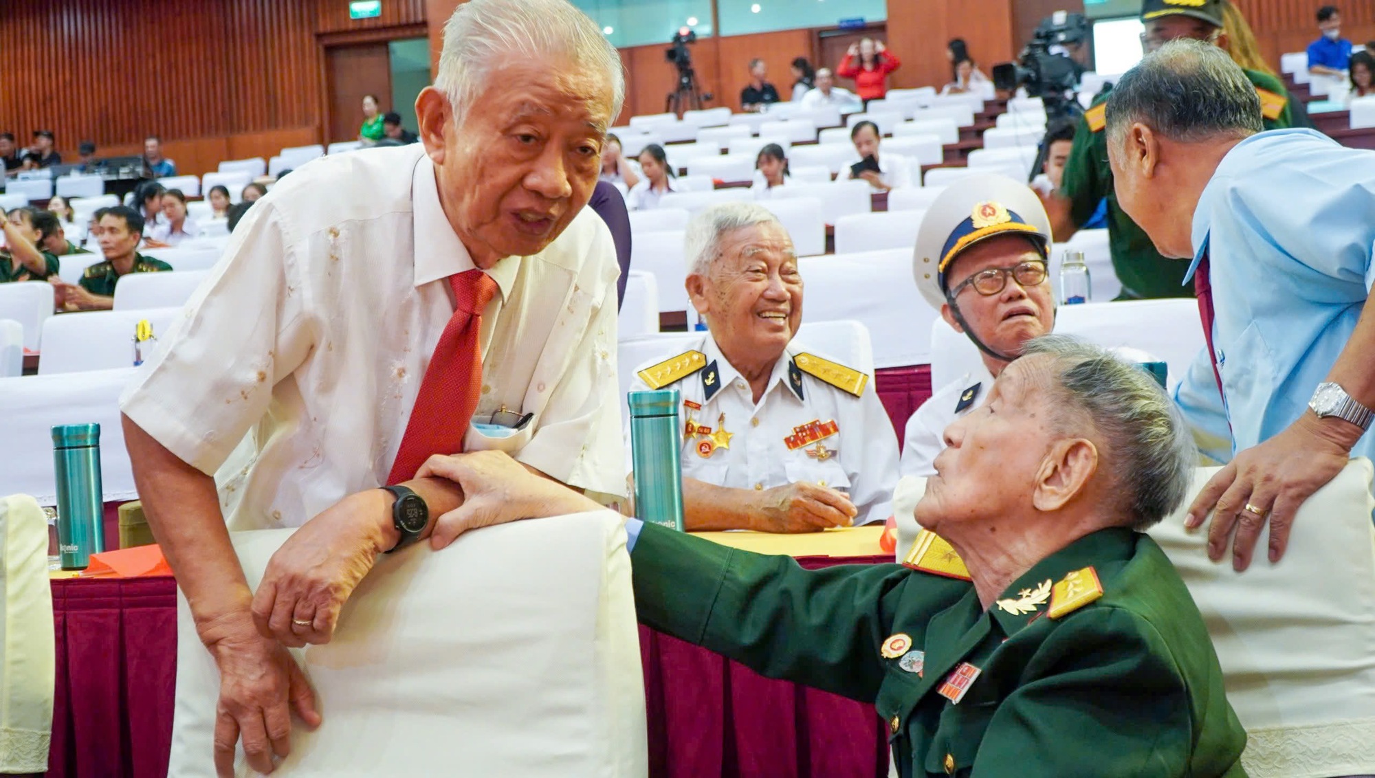 Gặp gỡ nh&acirc;n chứng lịch sử g&oacute;p phần l&agrave;m n&ecirc;n chiến thắng B&igrave;nh Gi&atilde;- Ảnh 2.