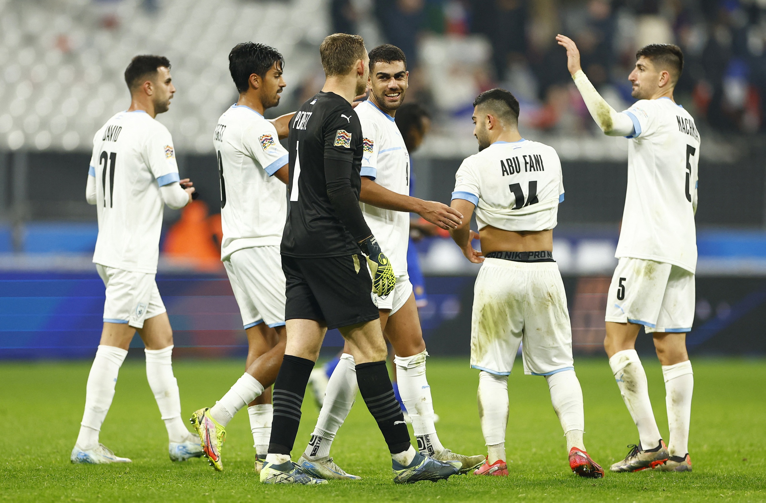 Thắng Bỉ tr&ecirc;n đất kh&aacute;ch, &Yacute; gi&agrave;nh v&eacute; tứ kết Nations League- Ảnh 5.