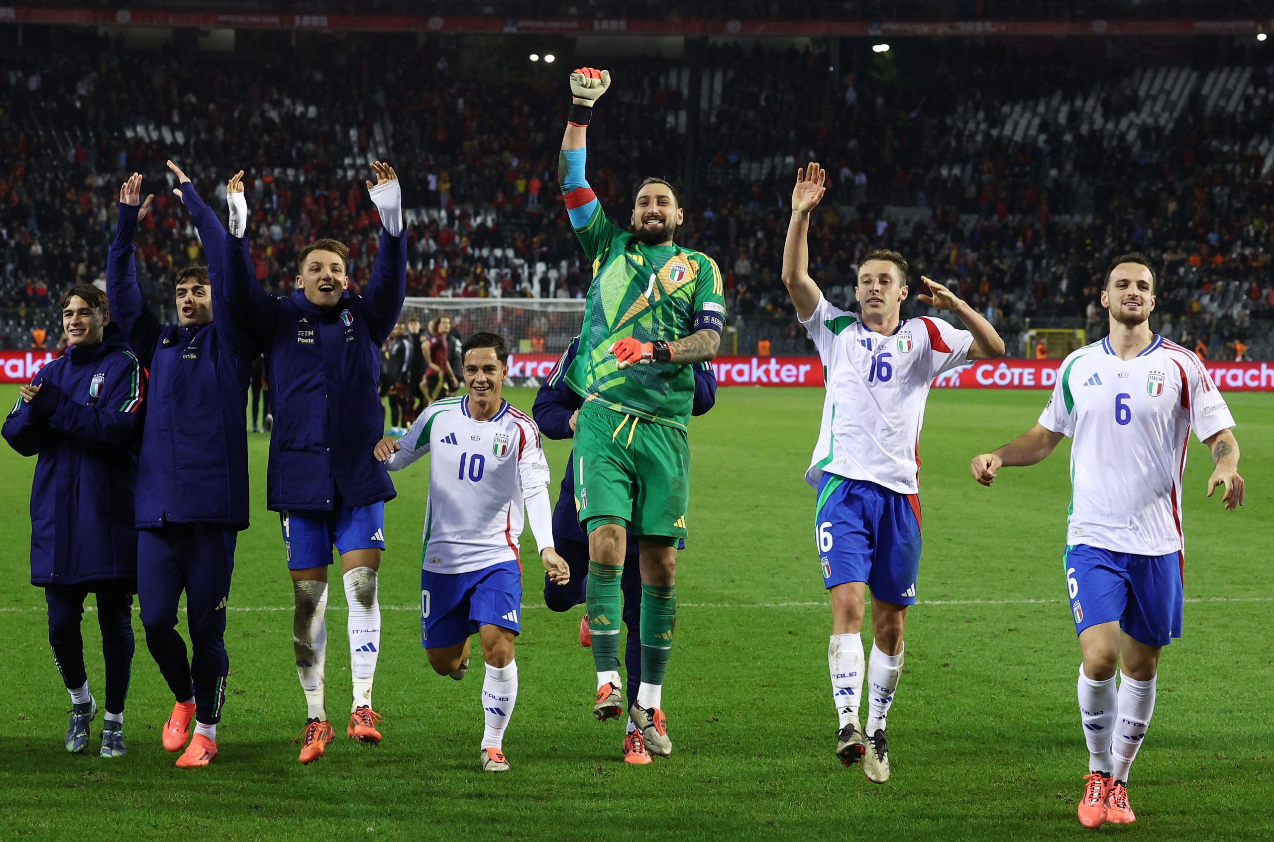 Thắng Bỉ tr&ecirc;n đất kh&aacute;ch, &Yacute; gi&agrave;nh v&eacute; tứ kết Nations League- Ảnh 3.