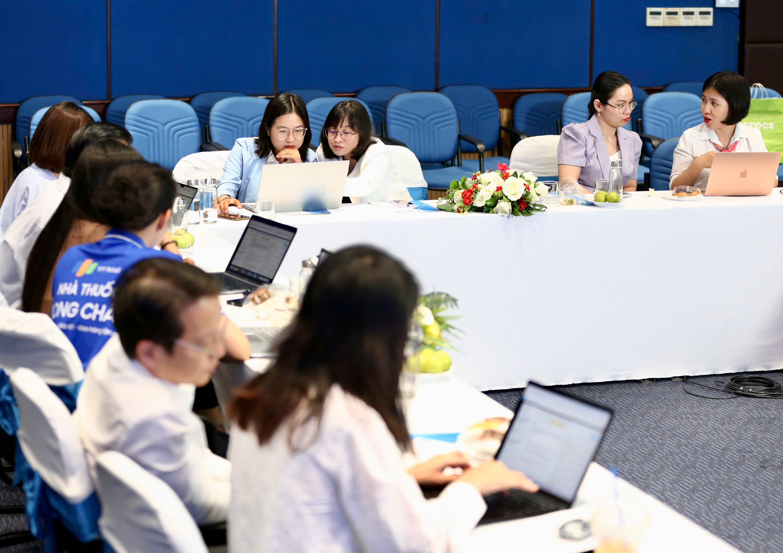 Tư vấn trực tuyến: Dấu hiệu nhận biết sốt xuất huyết, ti&ecirc;m vắc xin v&agrave;o l&uacute;c n&agrave;o?- Ảnh 3.