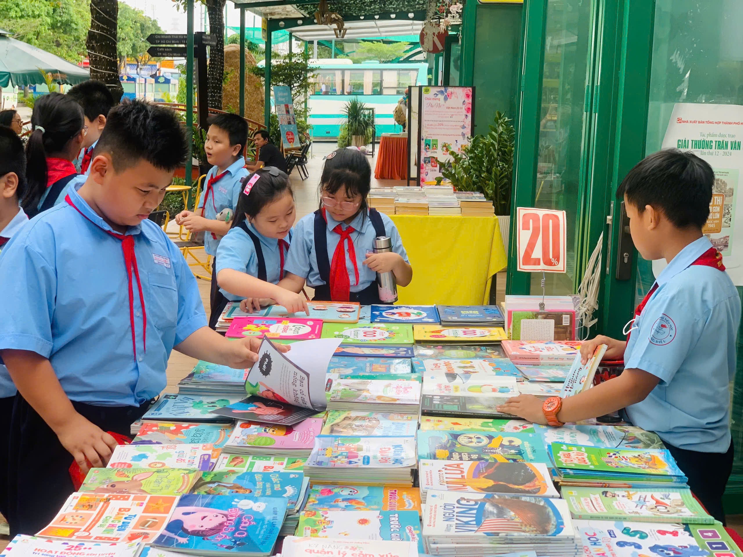  Nghe chuy&ecirc;n gia thương hiệu "lay động l&ograve;ng người bằng chuyện kể"- Ảnh 5.