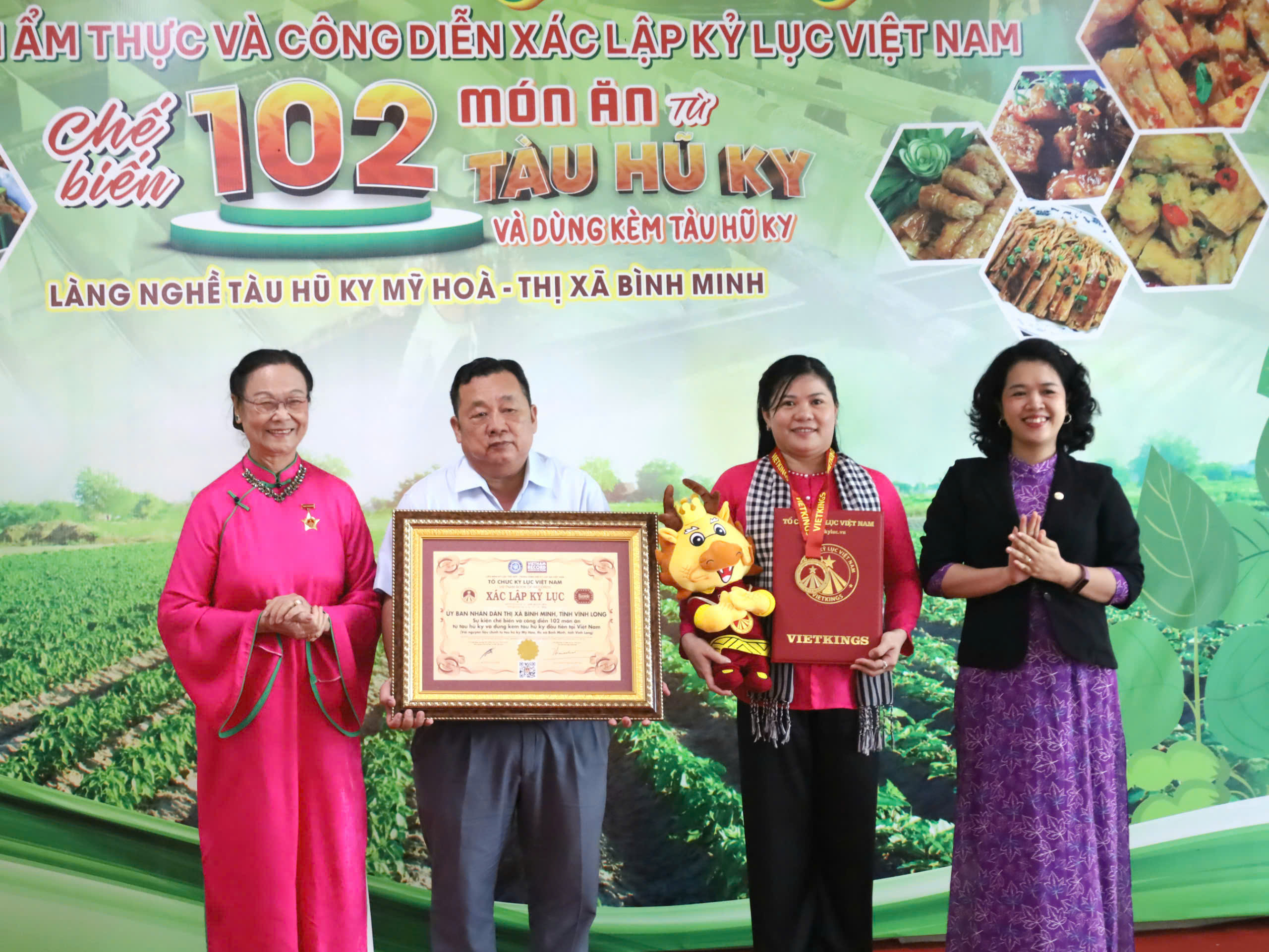 Chuyện kh&oacute; tin nhưng c&oacute; thật về t&agrave;u hũ ky ở Vĩnh Long - Ảnh 14.