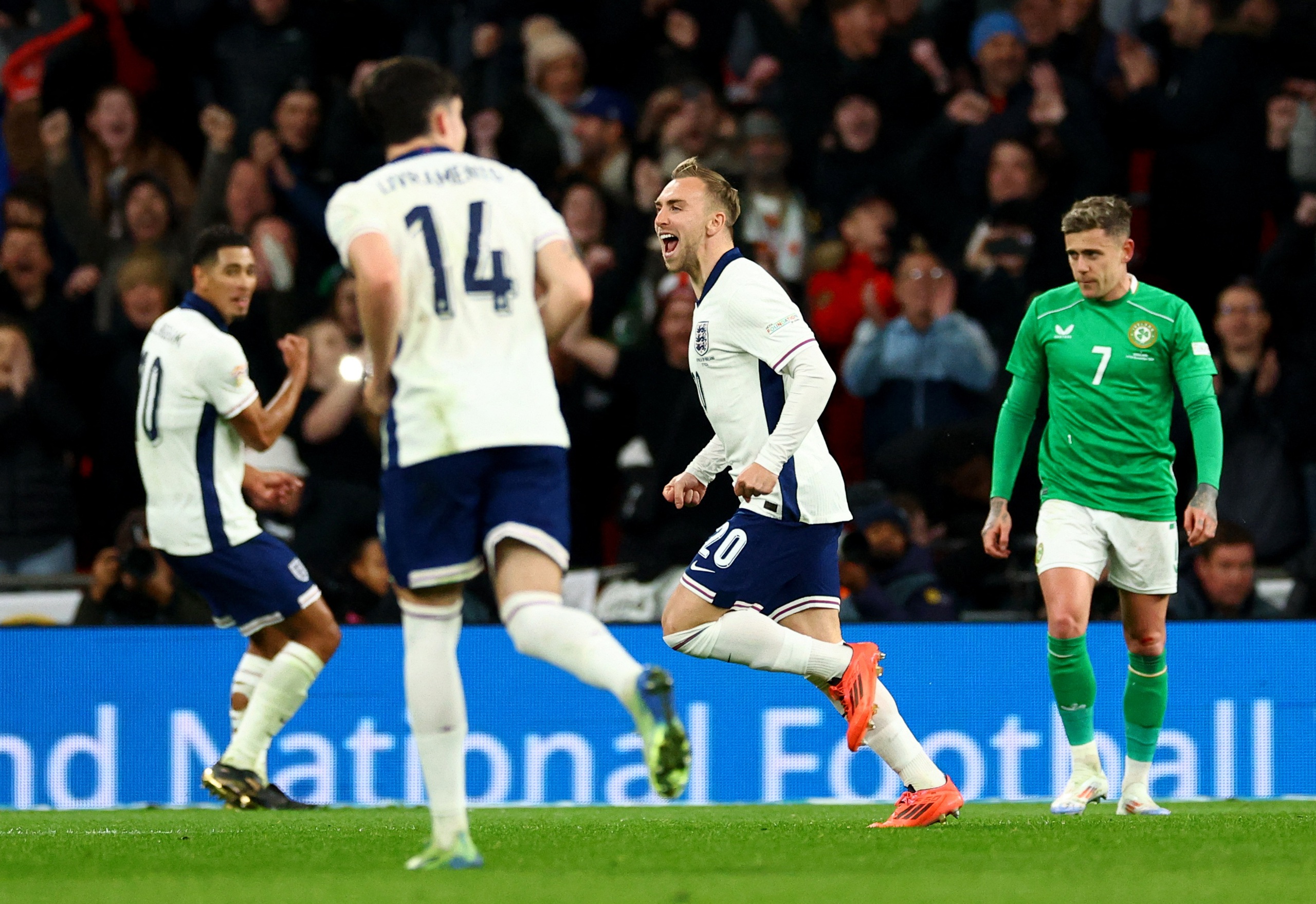 Dội mưa b&agrave;n thắng ở Wembley, tuyển Anh gi&agrave;nh v&eacute; thăng hạng Nations League- Ảnh 7.