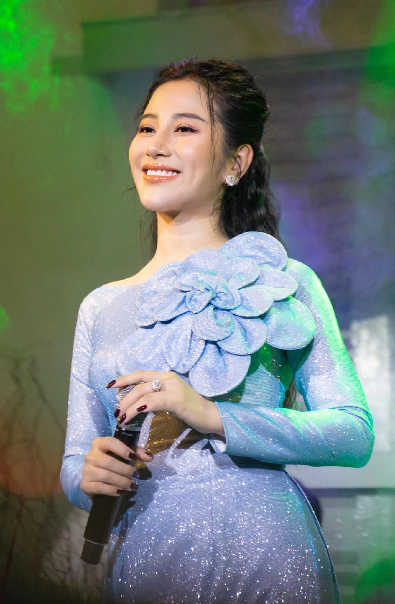 Ca sĩ Tố My: N&oacute;i t&ocirc;i giống chị Như Quỳnh l&agrave; kh&ocirc;ng biết g&igrave; về t&ocirc;i cả- Ảnh 1.
