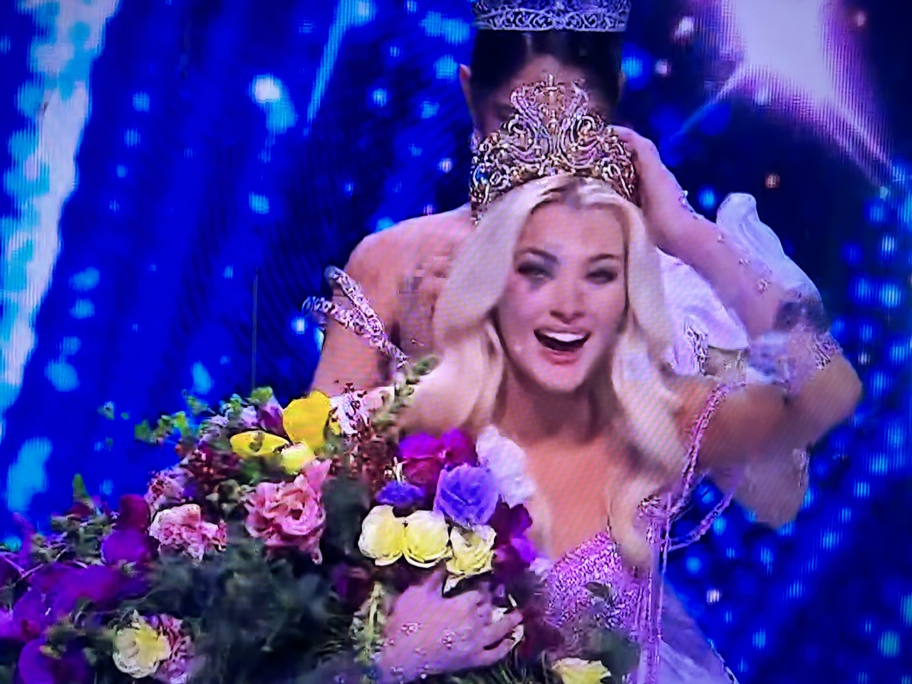 Nhan sắc Đan Mạch đăng quang Miss Universe 2024, Kỳ Duyên chỉ vào top 30
- Ảnh 4.