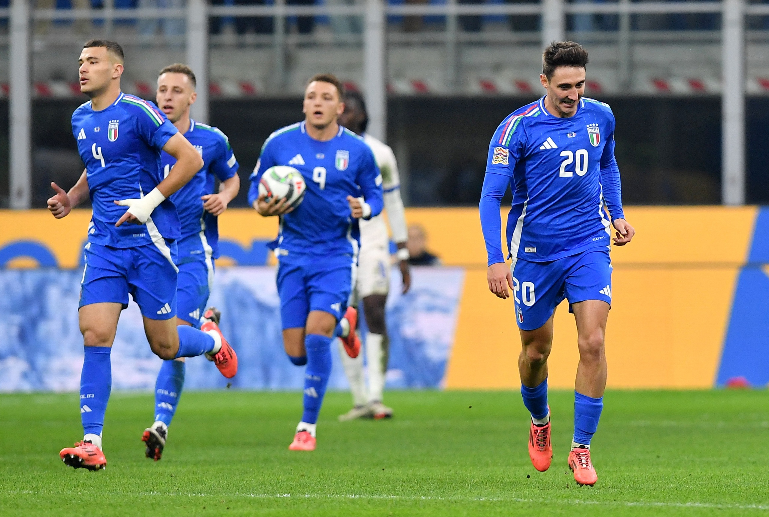Không chiến siêu đỉnh, Pháp hạ chủ nhà Ý lên ngôi đầu Nations League- Ảnh 3.