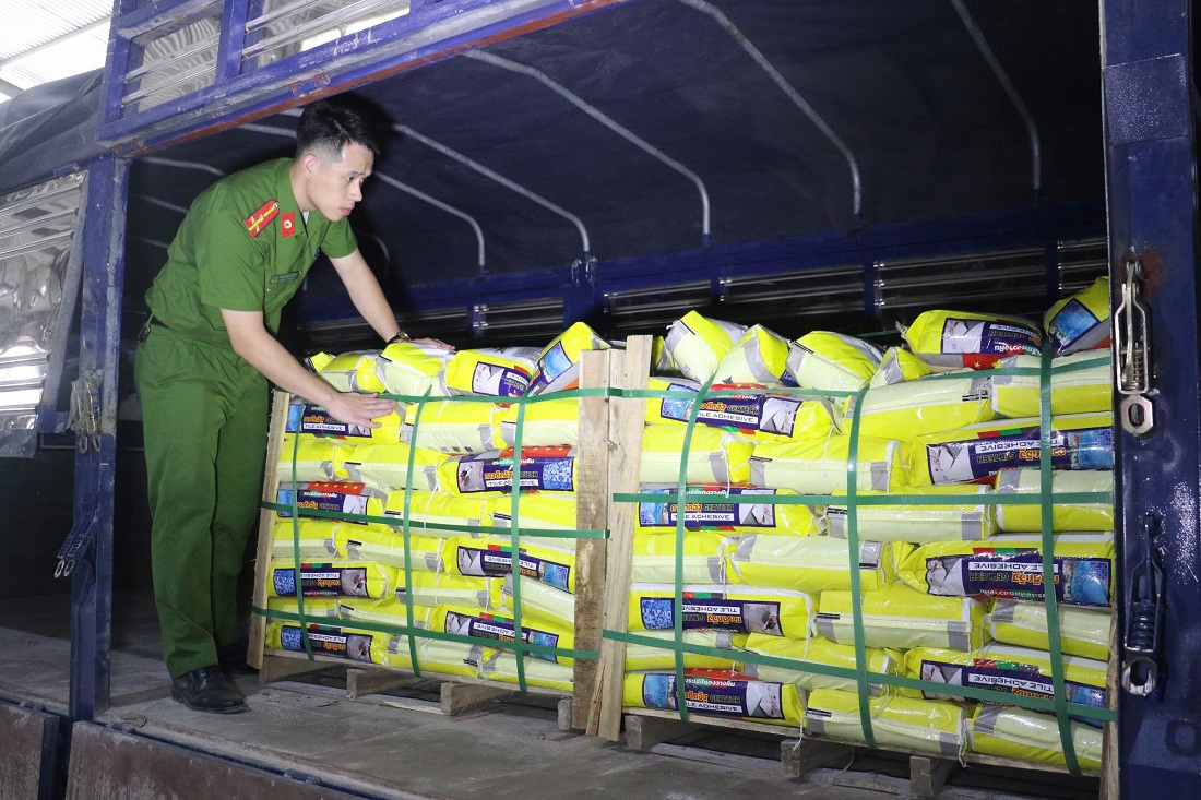 Khởi tố gi&aacute;m đốc một c&ocirc;ng ty- Ảnh 3.