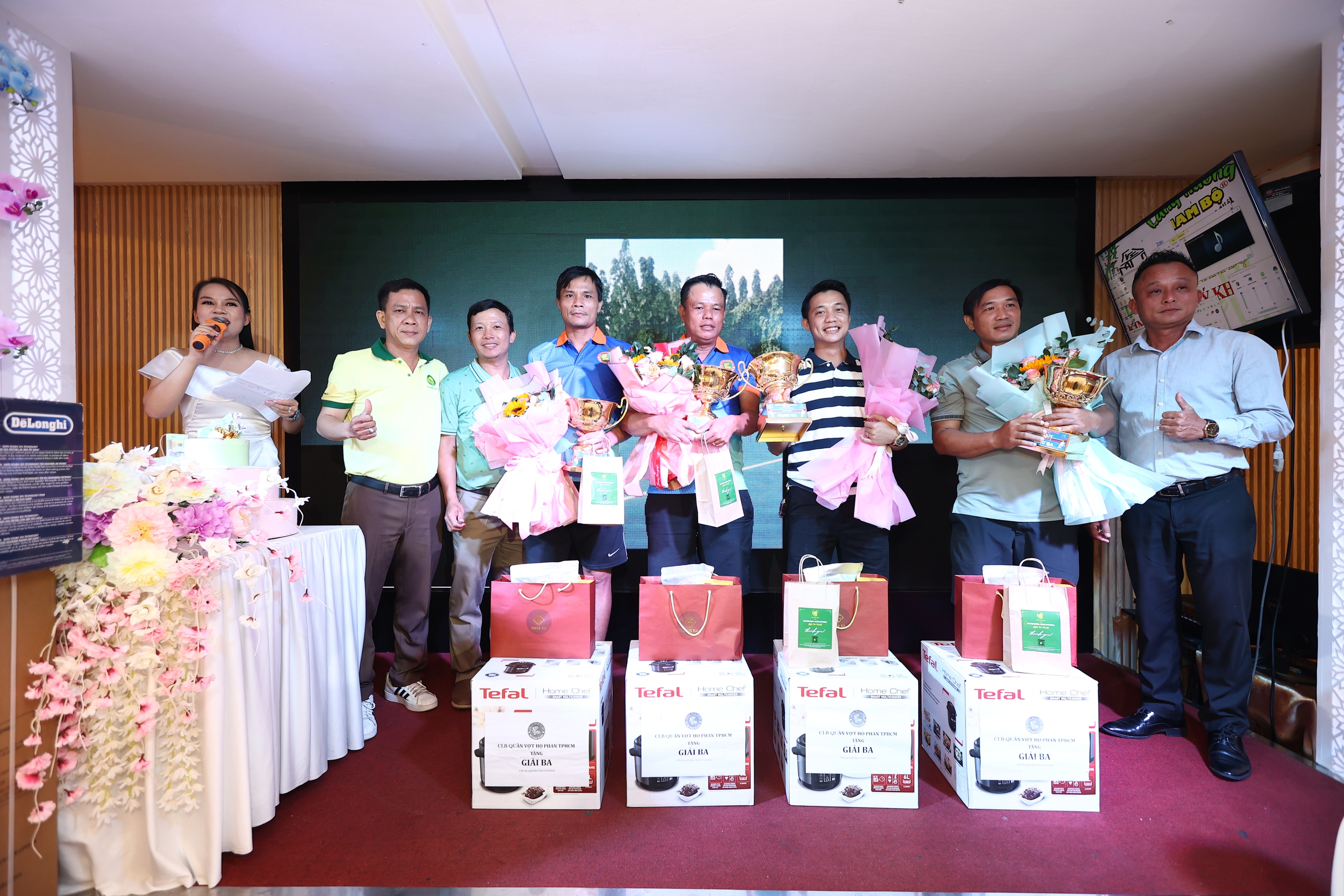 S&ocirc;i động v&agrave; hấp dẫn Giải quần vợt họ Phan tại TP HCM- Ảnh 7.