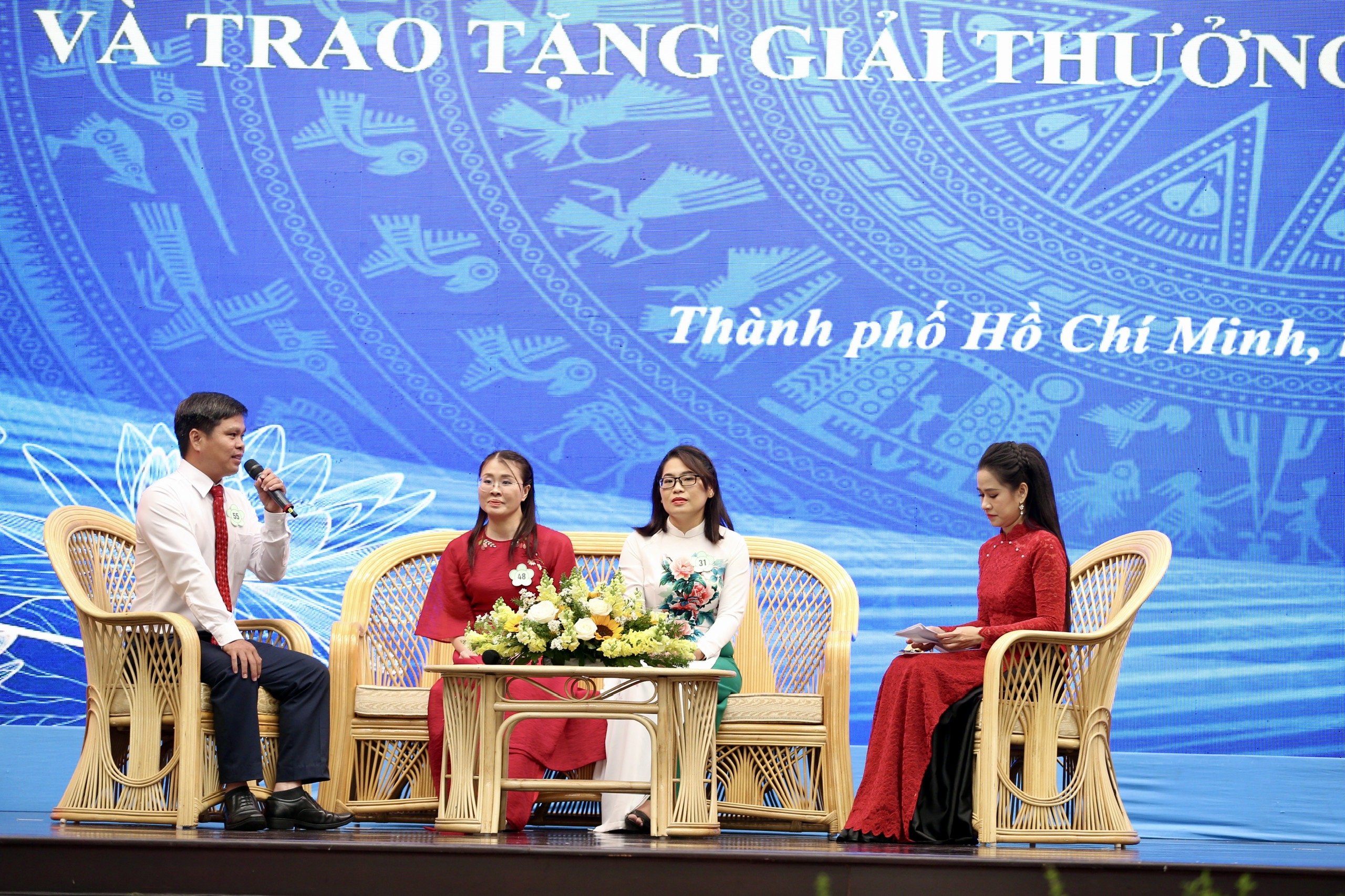TP HCM: Vinh danh 14 nh&agrave; gi&aacute;o ưu t&uacute; v&agrave; trao tặng Giải thưởng V&otilde; Trường Toản năm 2024- Ảnh 4.